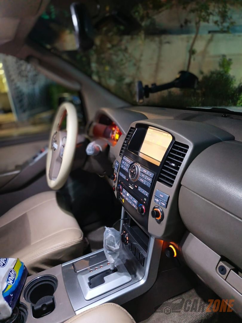 2010 نیسان پاتفایندەر SE thumbnail 8