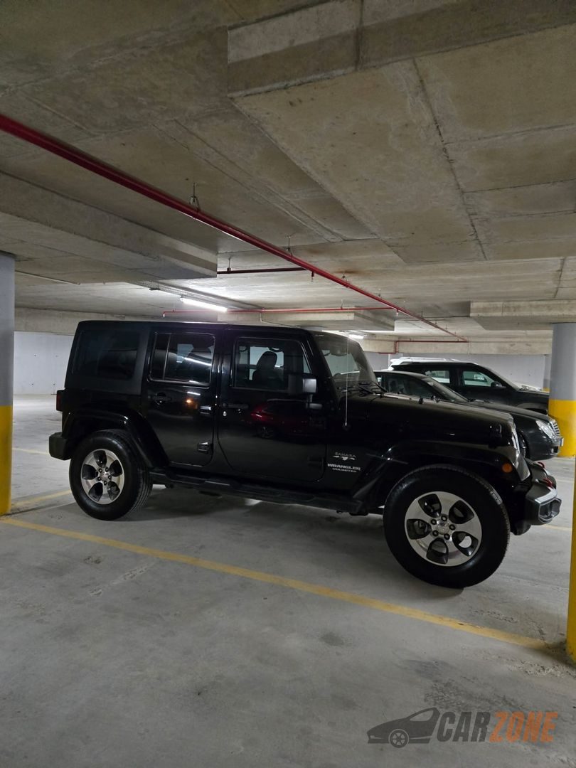 2017 جيب رانجلر Sahara thumbnail 5