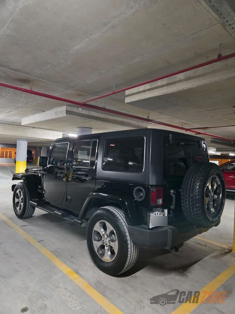 2017 جيب رانجلر Sahara thumbnail 6