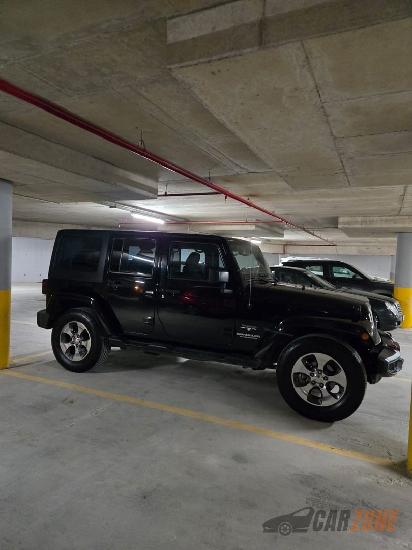 2017 جيب رانجلر Sahara thumbnail 7