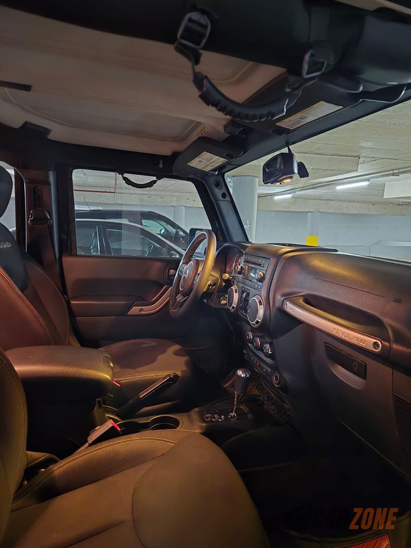 2017 جيب رانجلر Sahara thumbnail 9