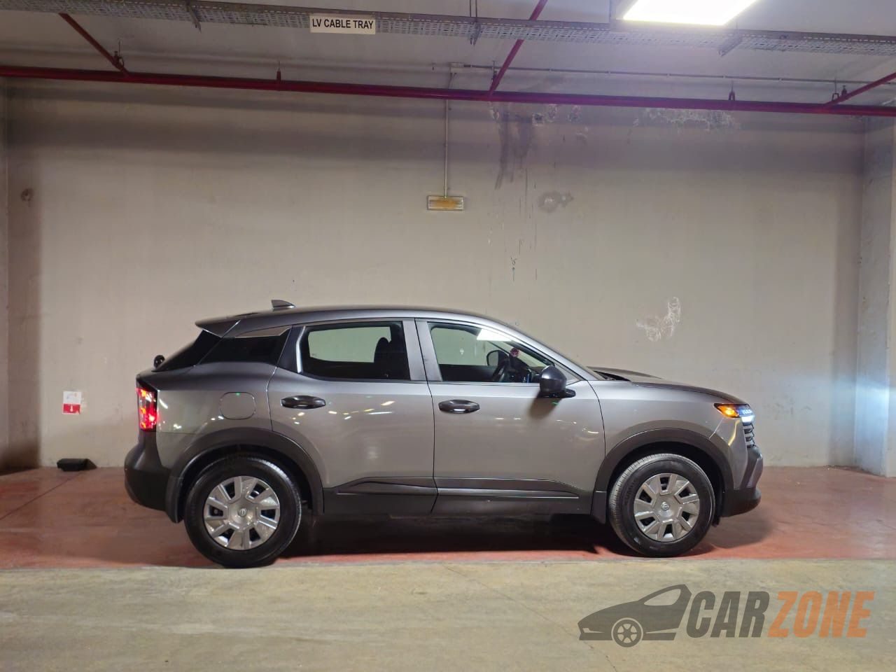 2025 نیسان کیکس S thumbnail 4