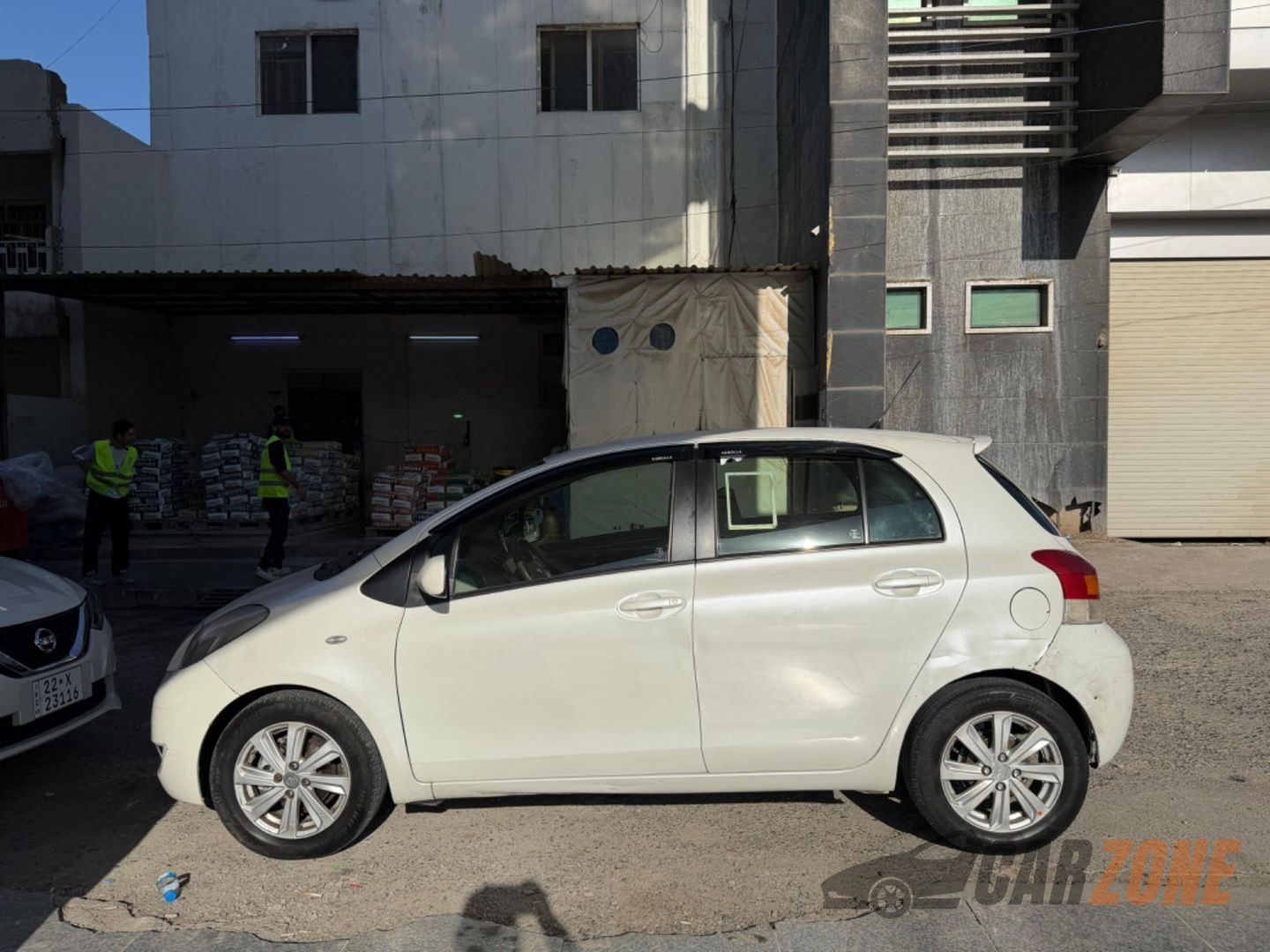 2013 تويوتا ياريس thumbnail 2