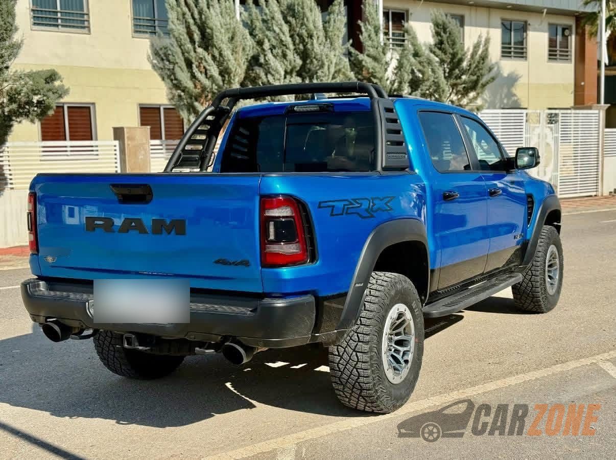 2023 رام 1500 thumbnail 4