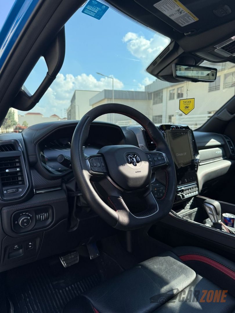 2023 رام 1500 thumbnail 7