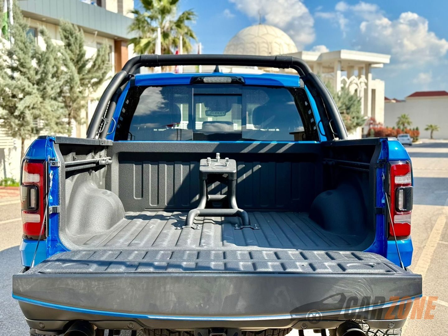 2023 رام 1500 thumbnail 9