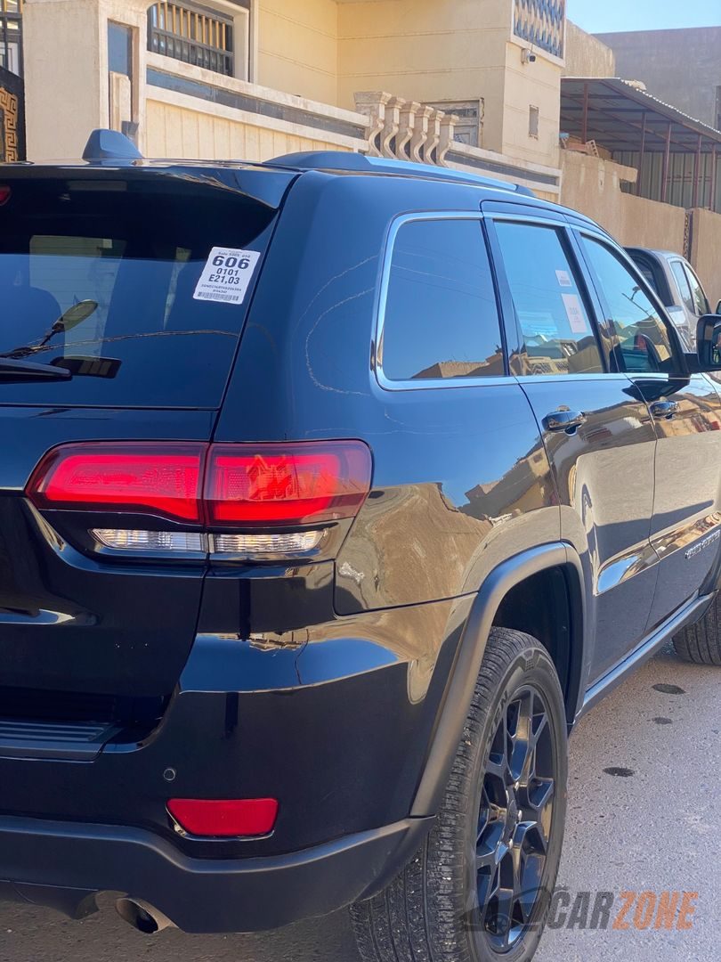 2021 جيب جراند شيروكي Laredo thumbnail 3