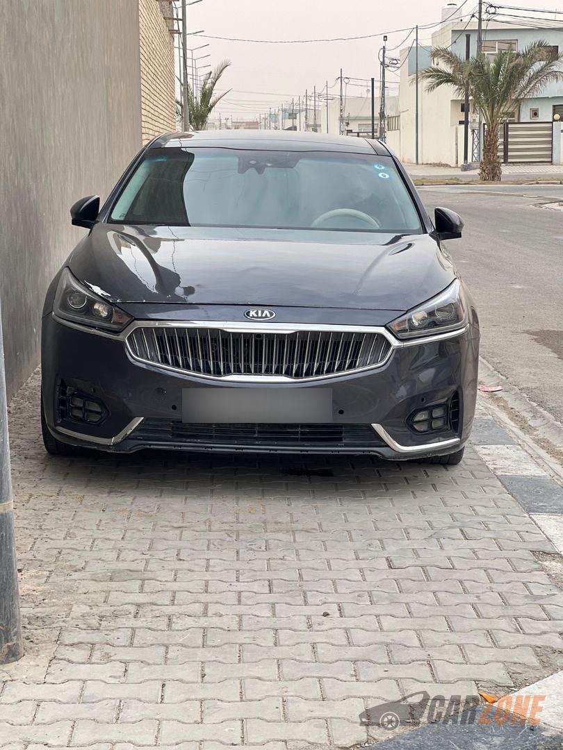 2017 كيا كادنزا Limited thumbnail 4
