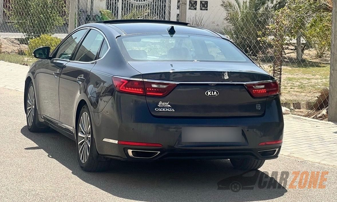 2017 كيا كادنزا Limited thumbnail 6