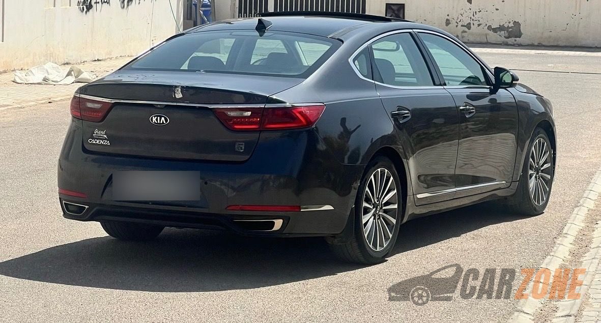 2017 كيا كادنزا Limited thumbnail 7