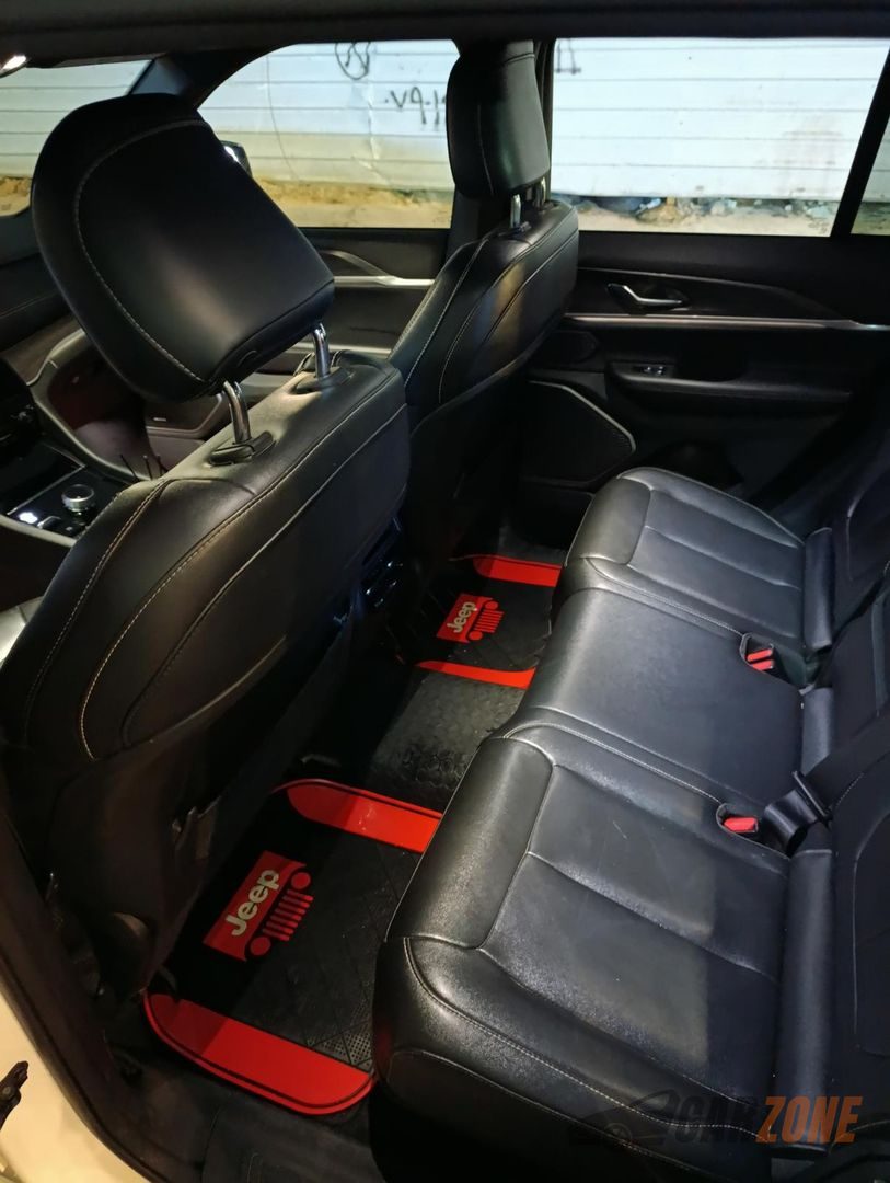 2024 جيب جراند شيروكي Limited thumbnail 3