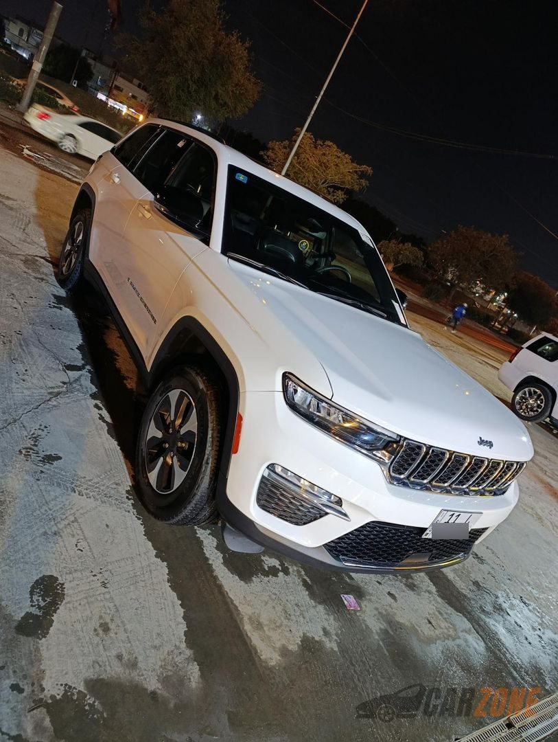 2024 جيب جراند شيروكي Limited thumbnail 5