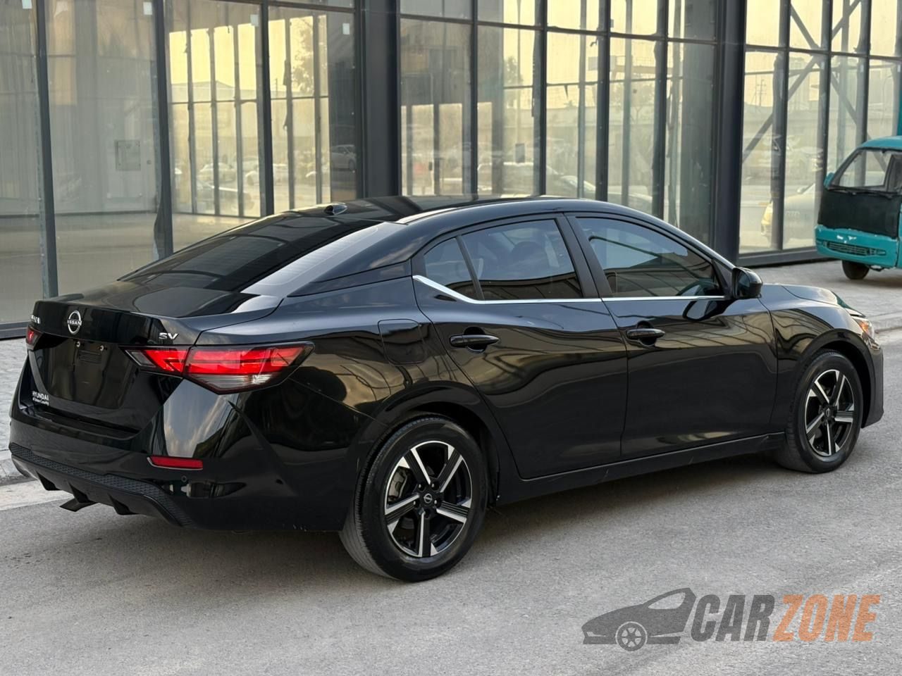 2024 نيسان سنترا SV thumbnail 3