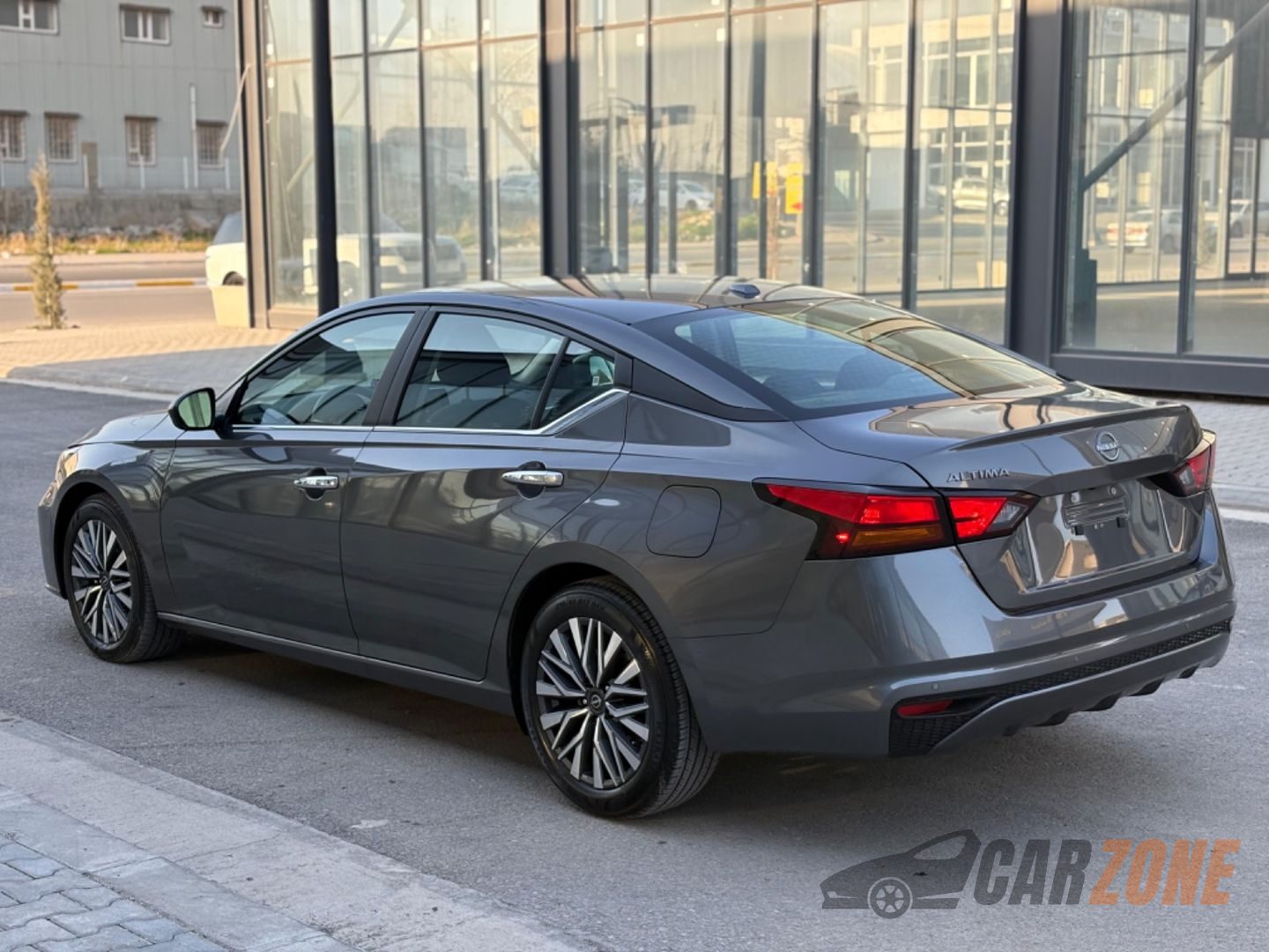 2025 نیسان ئالتیما SV thumbnail 4