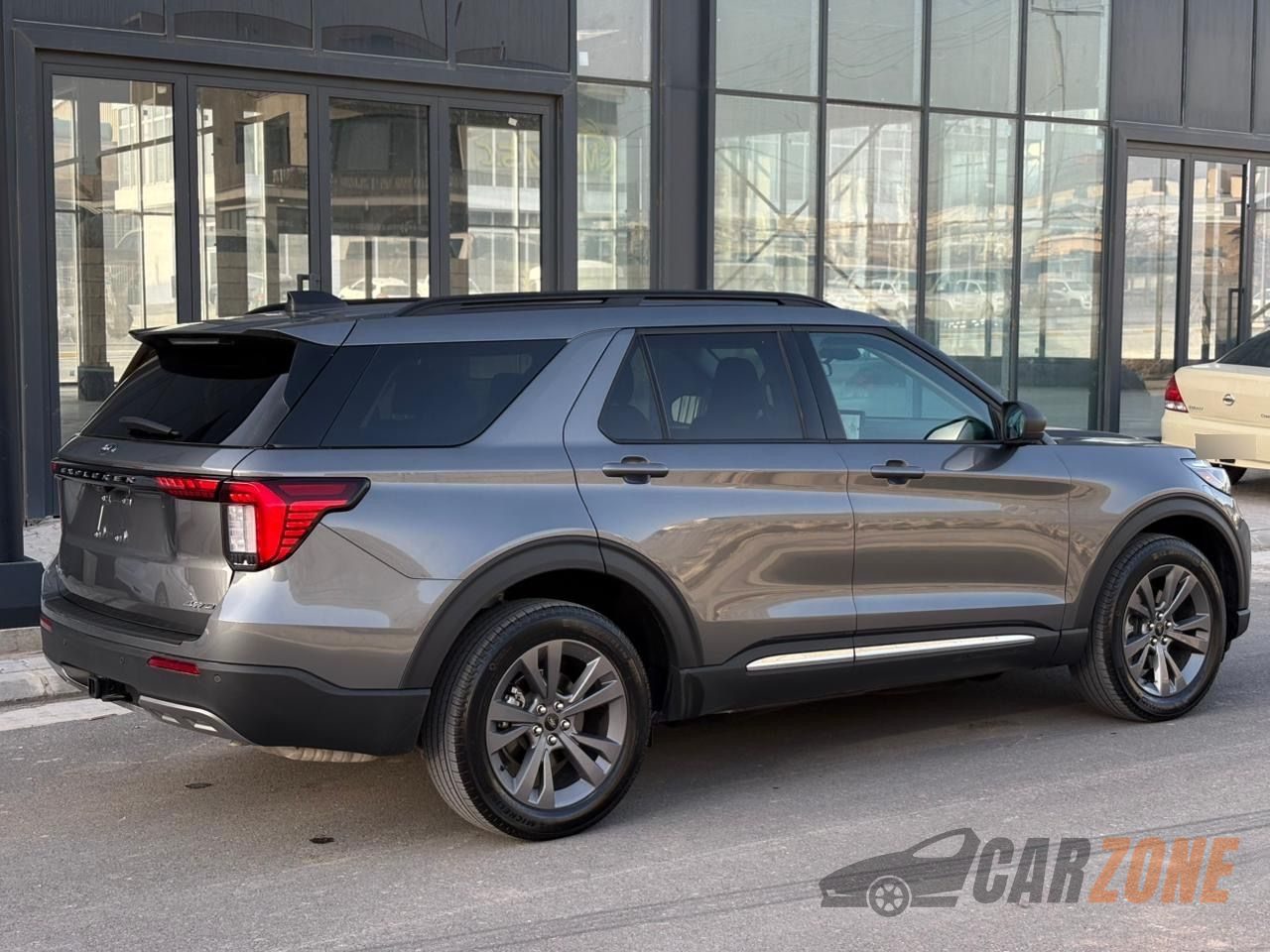 2025 فورد اكسبلورر thumbnail 6
