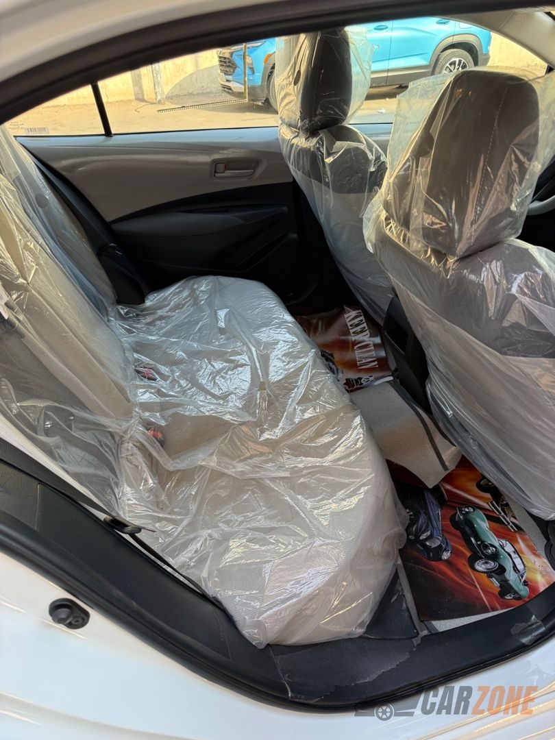 2022 تويوتا كورولا LE thumbnail 9