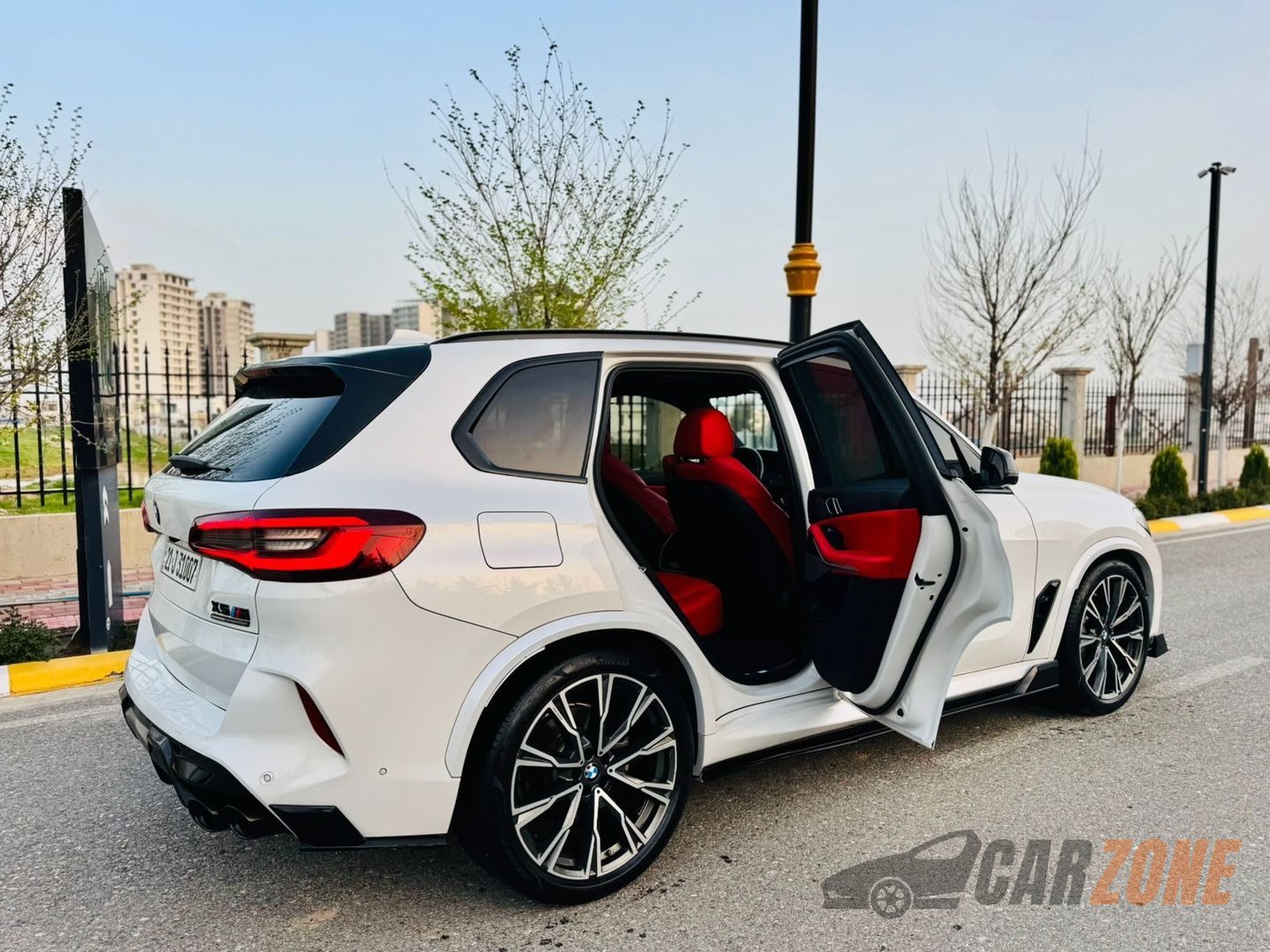 2021 بی ئێم دەبڵیو ئێکس 5 thumbnail 3