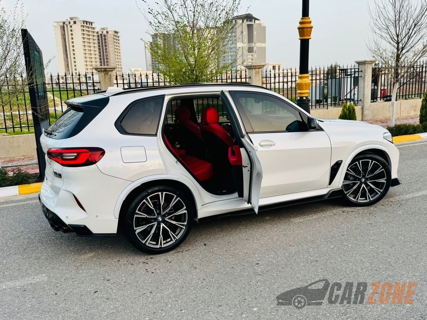 2021 بی ئێم دەبڵیو ئێکس 5 thumbnail 10