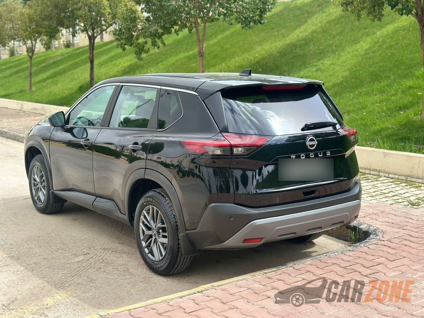 2023 نيسان روغ S thumbnail 3