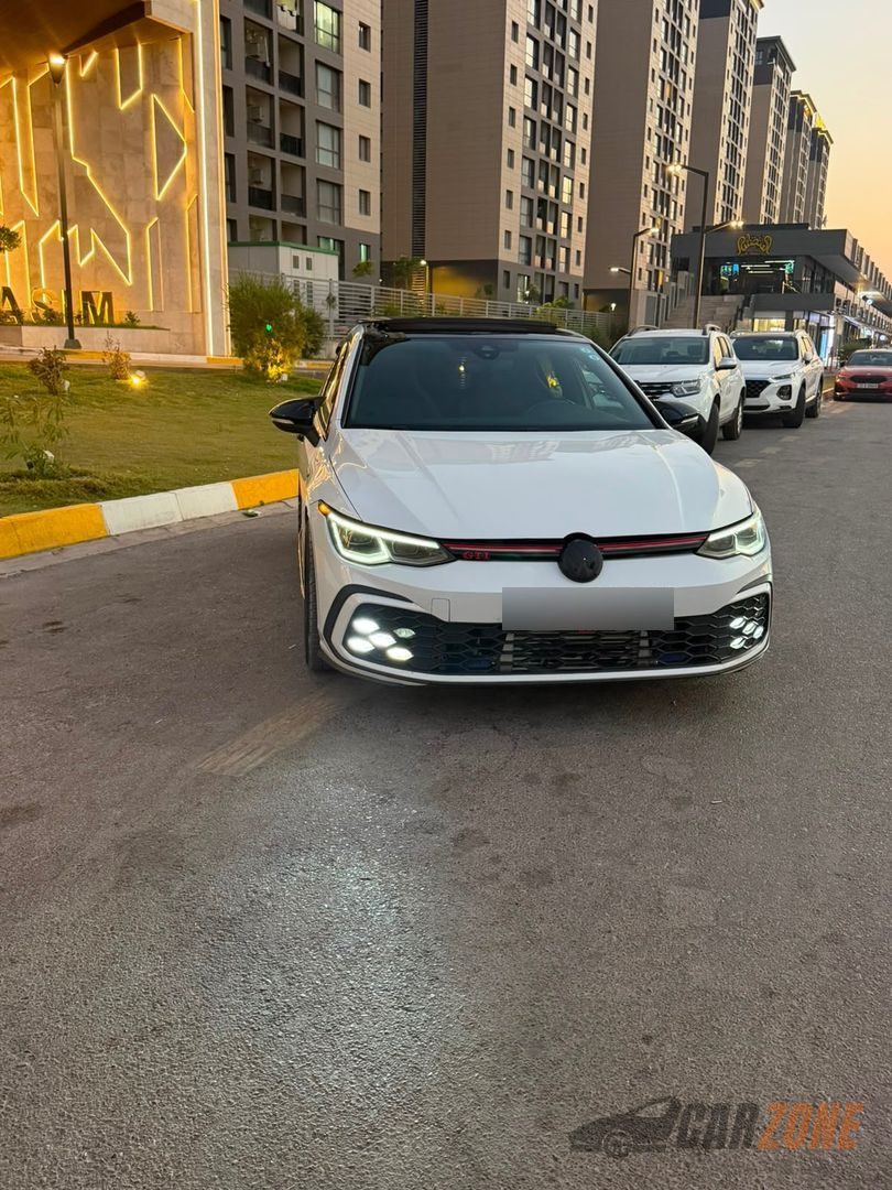 2023 فولكس واغن غولف — صورة 3