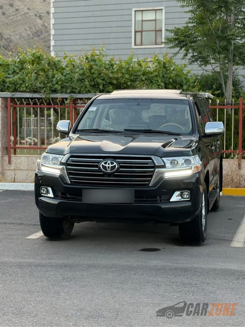 2021 تويوتا لاندكروزر GXR