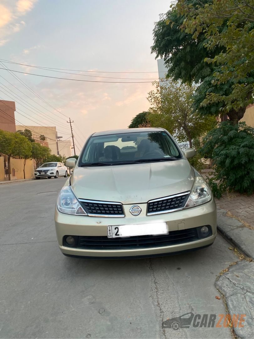 2008 نيسان تيدا