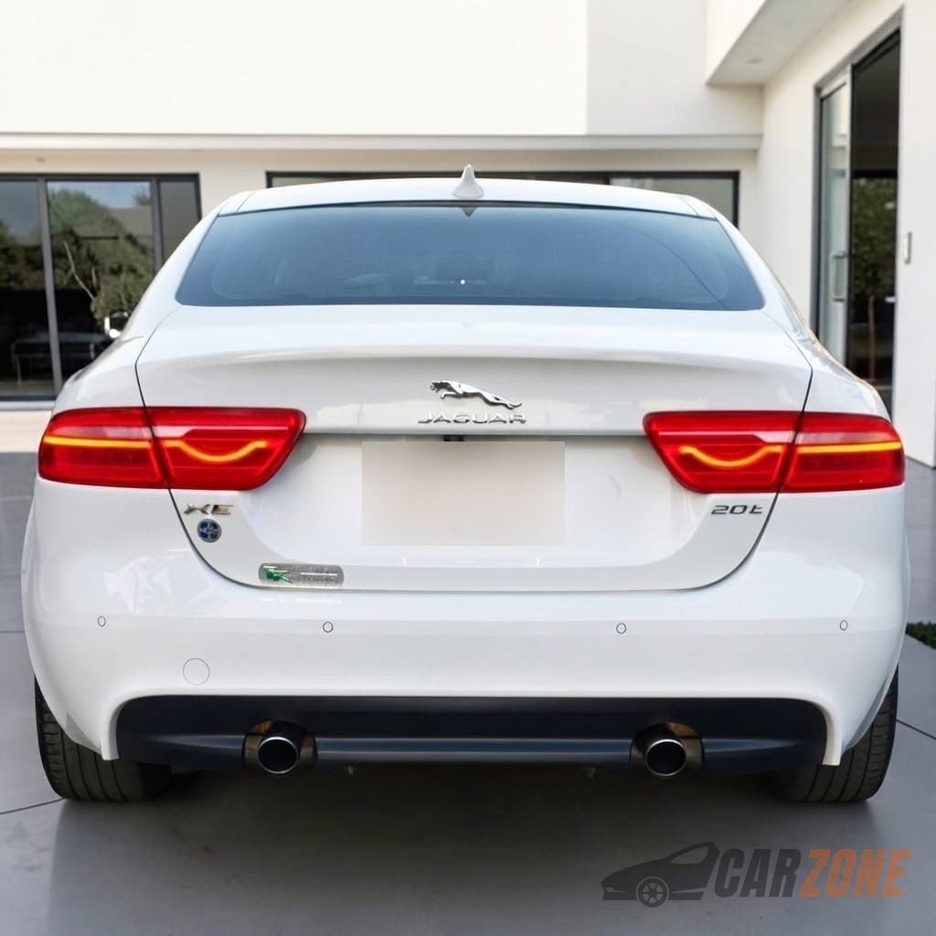 2019 جاكوار XE — صورة 2