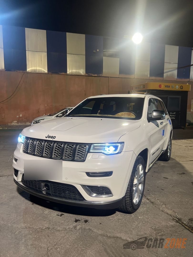 2020 Jeep Grand Cherokee Summit