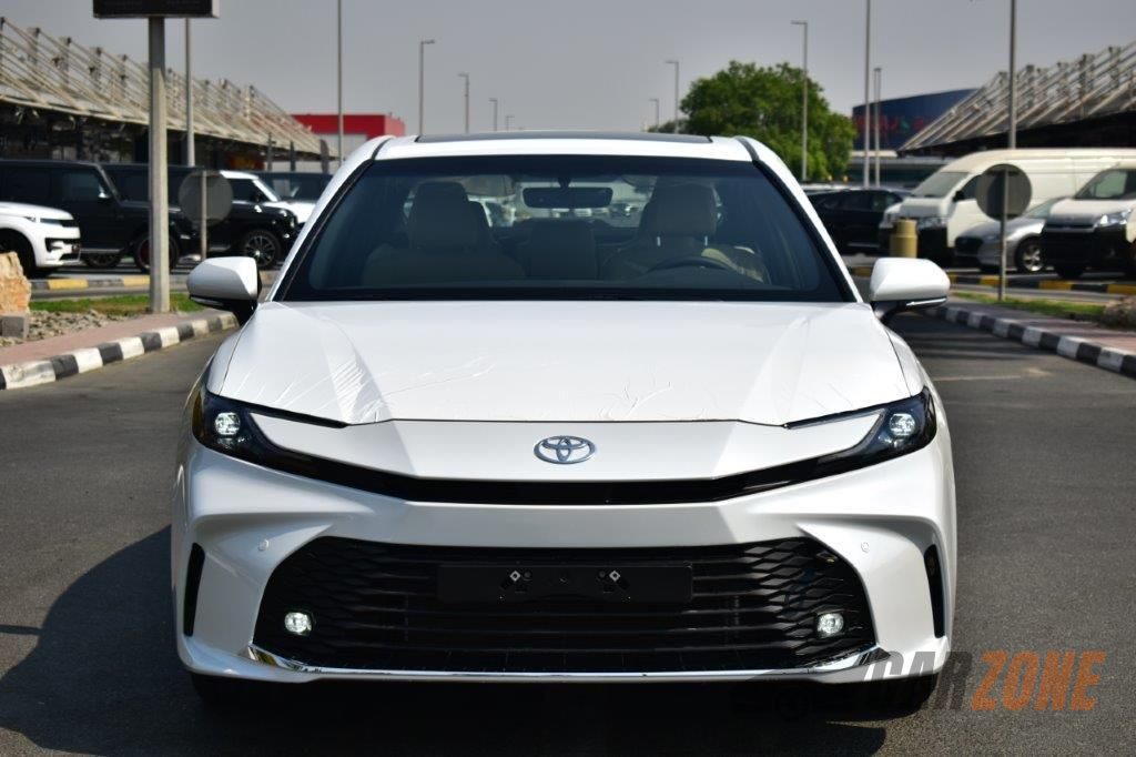 2025 تويوتا كامري GLE-K
