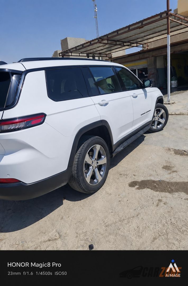 2023 جيب Grand Cherokee L ليمتد — صورة 2
