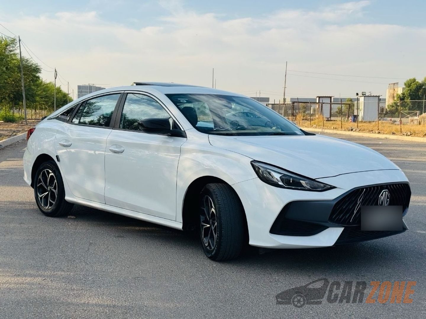 2024 MG MG GT لوكس