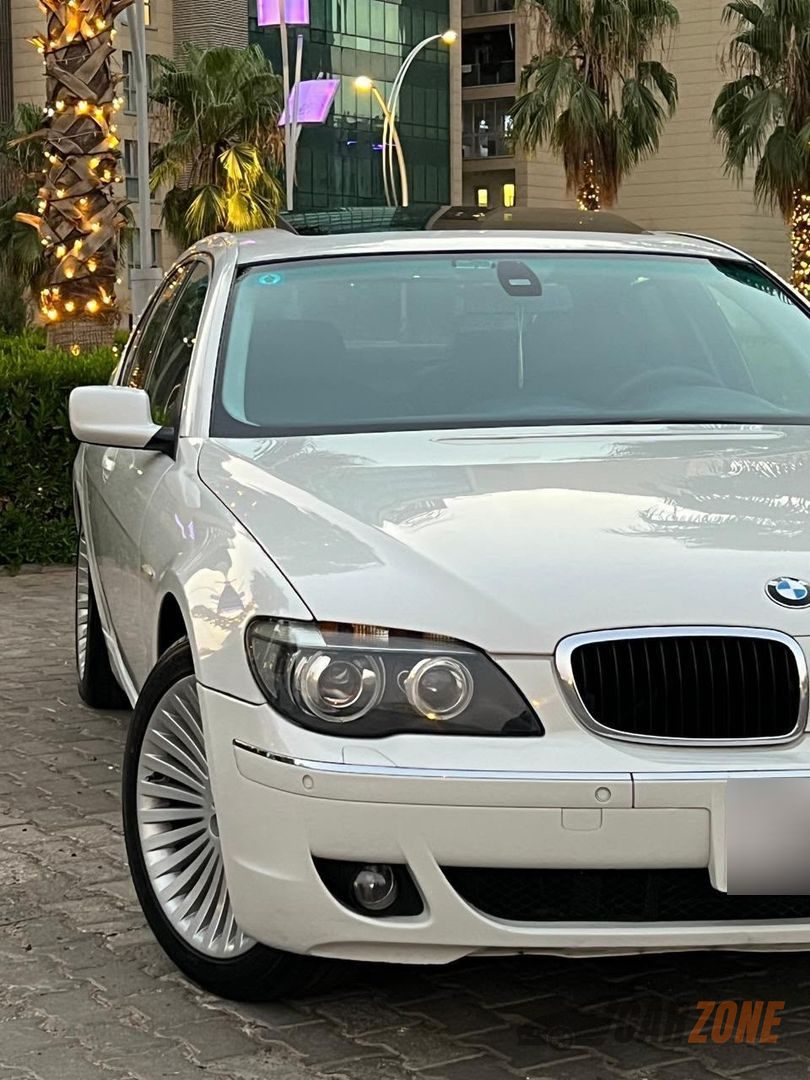 2005 BMW الفئة السابعة 740i — صورة 2