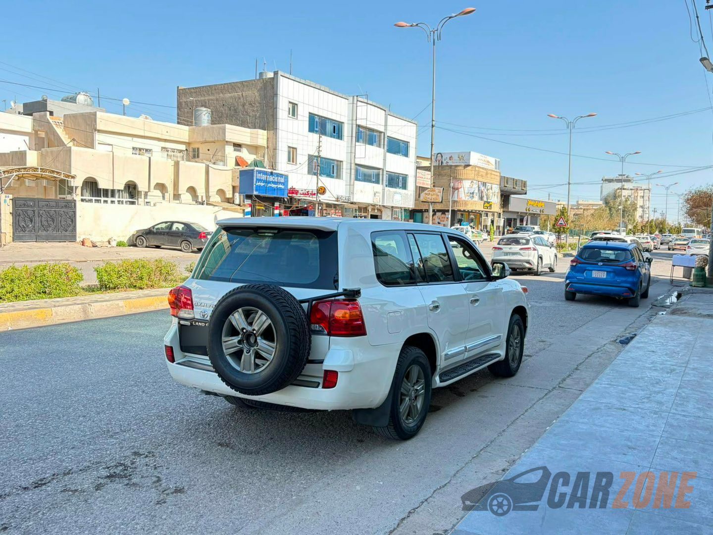 2014 تويوتا لاندكروزر GX — صورة 4