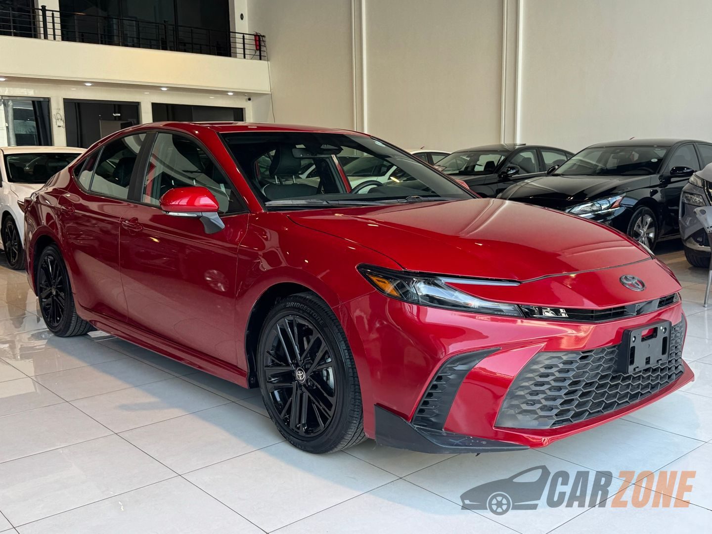 2025 Toyota Camry Hybrid SE