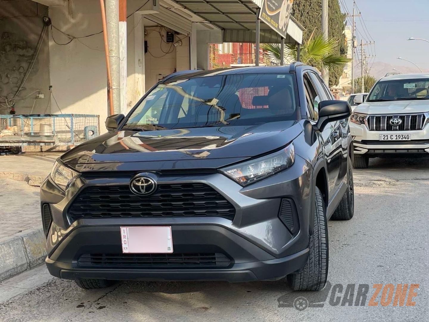 2021 تويوتا RAV4 LE