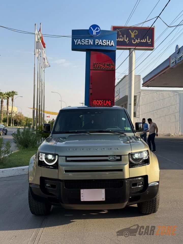 2024 لاند روفر ديفندر P400