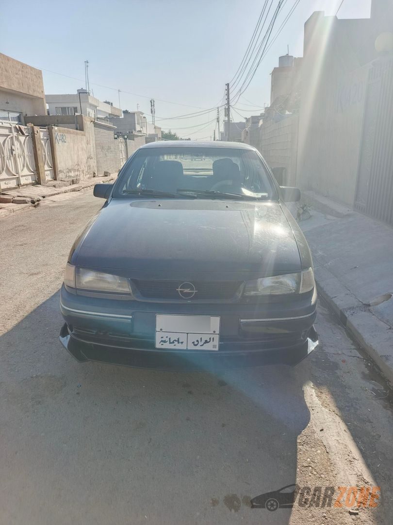 1992 أوبل فيكترا كوزمو