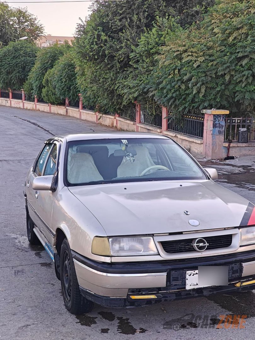 1991 أوبل فيكترا كوزمو